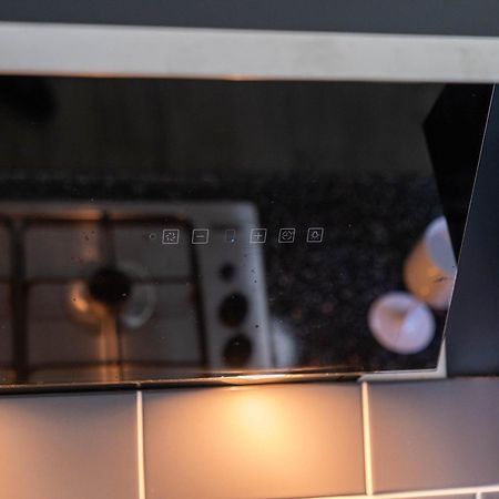 Five Bedroom Townhouse - Near City Centre - Edgbaston - On Street Parking - Wifi - Netflix - 974P Бирмингем Экстерьер фото